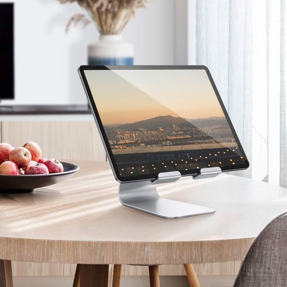 BNIB Adjustable Lamicall Phone and Tablet Stand (5-13 inch) - Silver - Picture 3 of 13